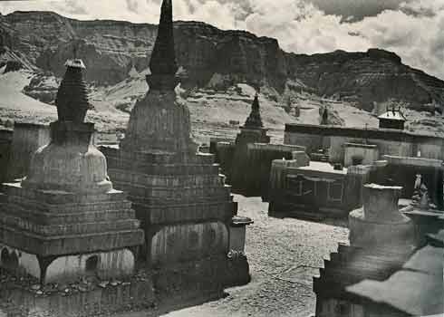 
Chortens of the Golden Temple of Tholing - Tibet In Pictures: A Journey Into The Past book 
